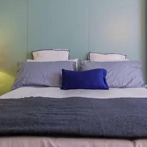 https://nice-center-apartment-place-massna.fr-provencehotel.com