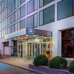 hilton-london-gatwick-airport.brighton-hotels-england.com/